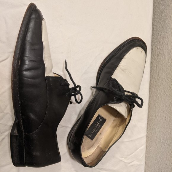SOLD- Vintage Black & White Leather Loafers - Picture 12 of 14